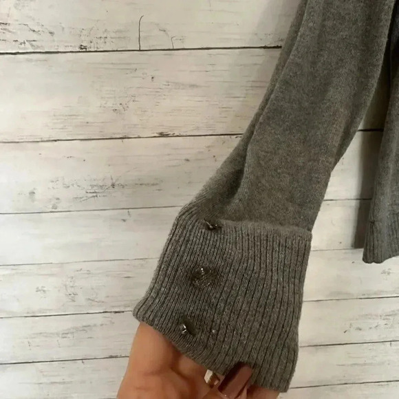 New York & Company Grey Sweater Size L - Picture 4 of 5